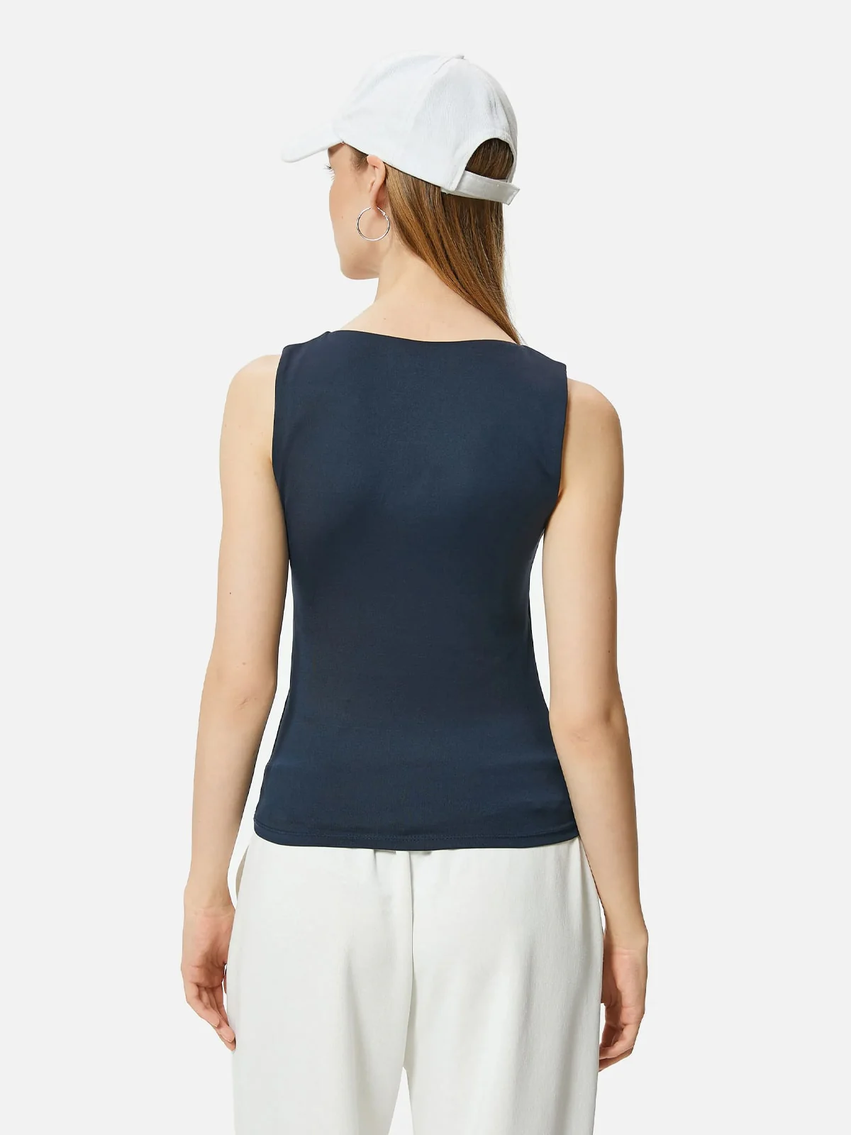 Basic Sleeveless Tank Top - Imagem 2