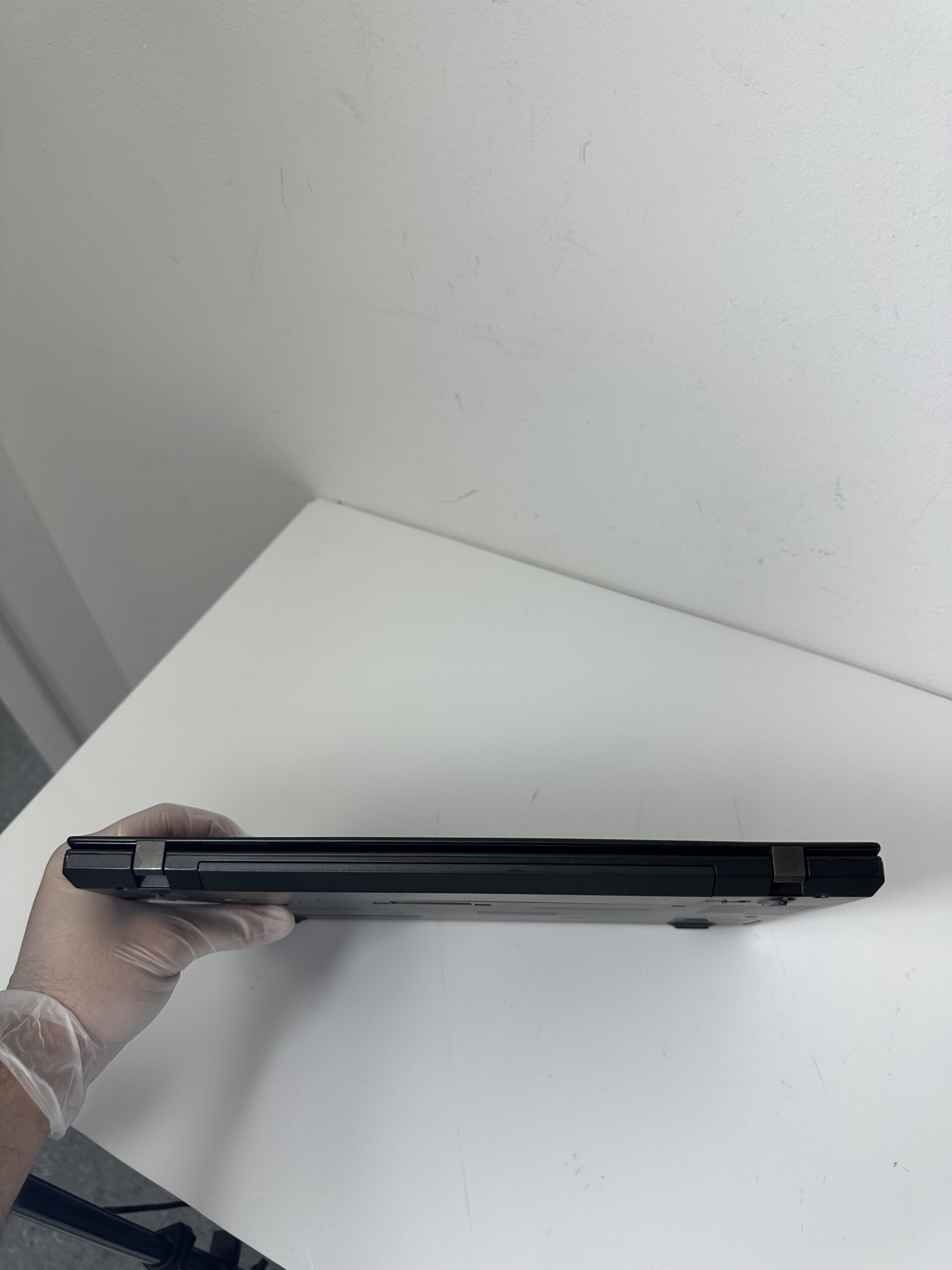 Lenovo ThinkPad Model T440s - Intel Core i7 - Condição: Otima (A) - Imagem 5