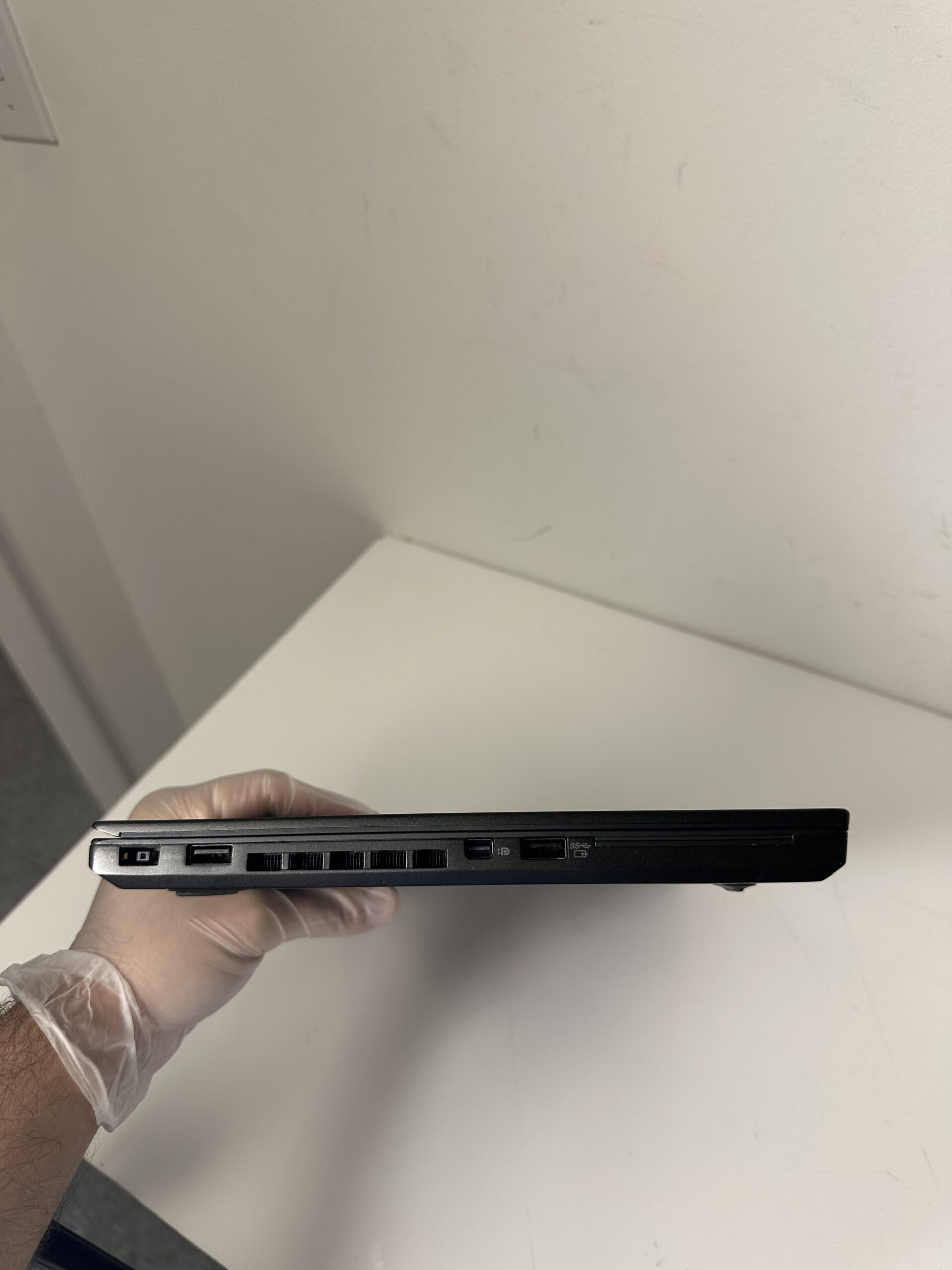 Lenovo ThinkPad Model T440s - Intel Core i7 - Condição: Otima (A) - Imagem 4