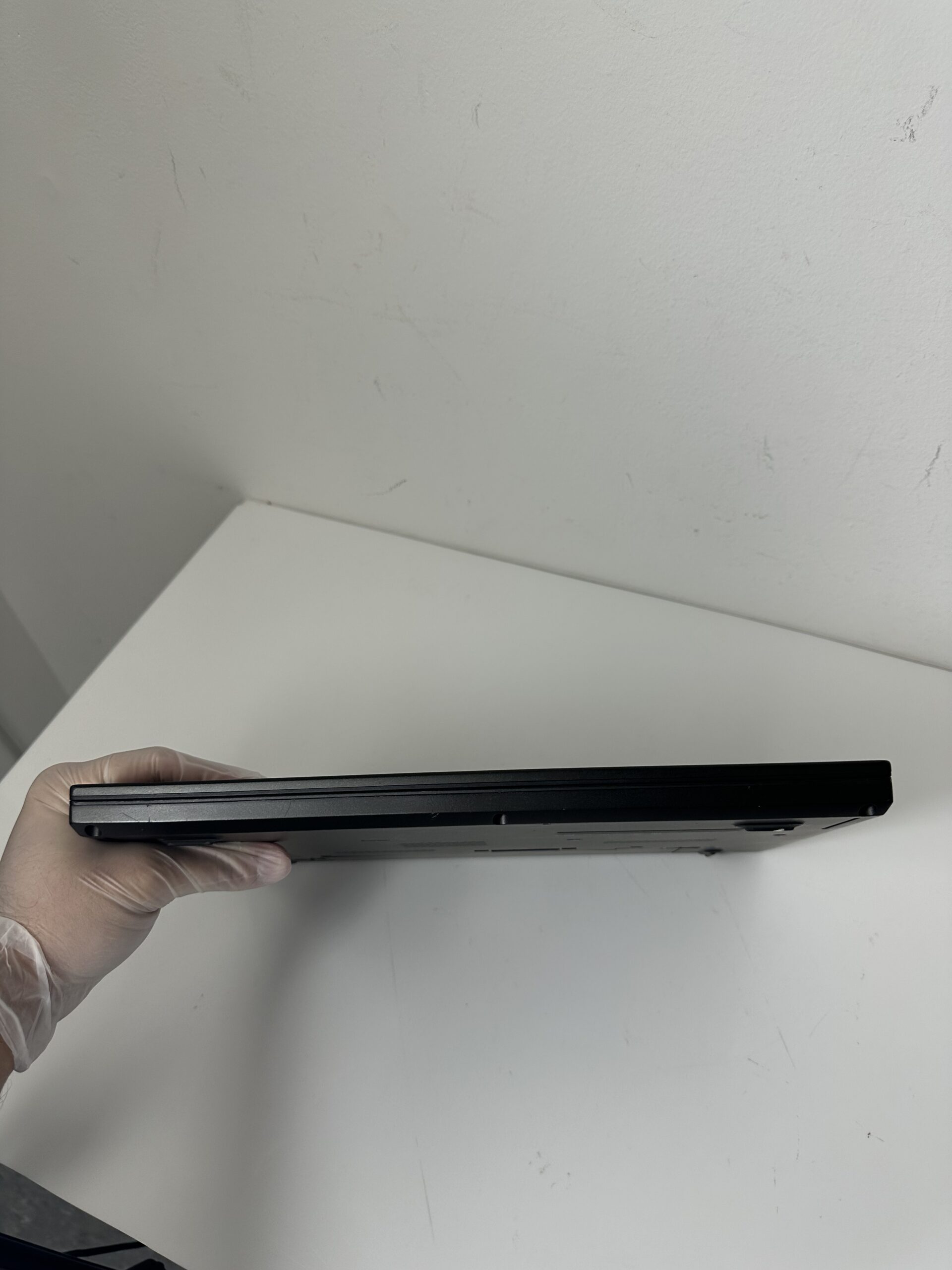 Lenovo ThinkPad Model T440s - Intel Core i7 - Condição: Otima (A) - Imagem 3