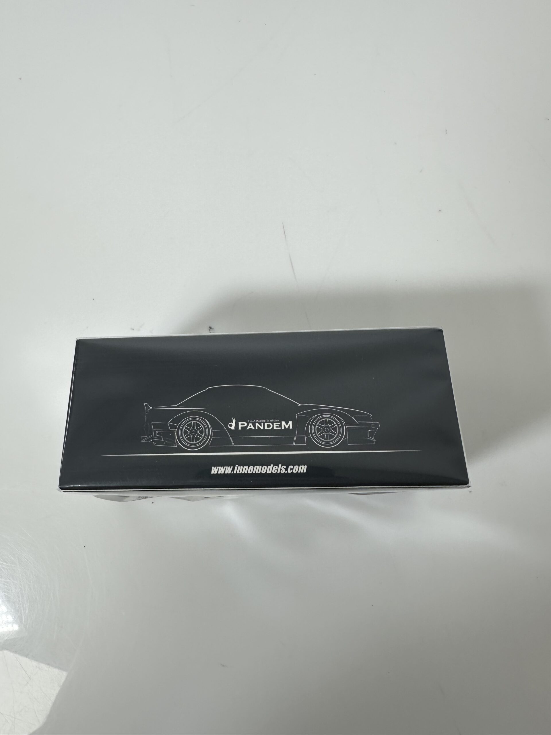 Inno64 - 1:64 Nissan Silvia S13 V2 Pandem Rocket Bunny - Produto Novo (Lacrado) - Imagem 2